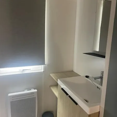 キャンプ場 Mobilhome Mh04